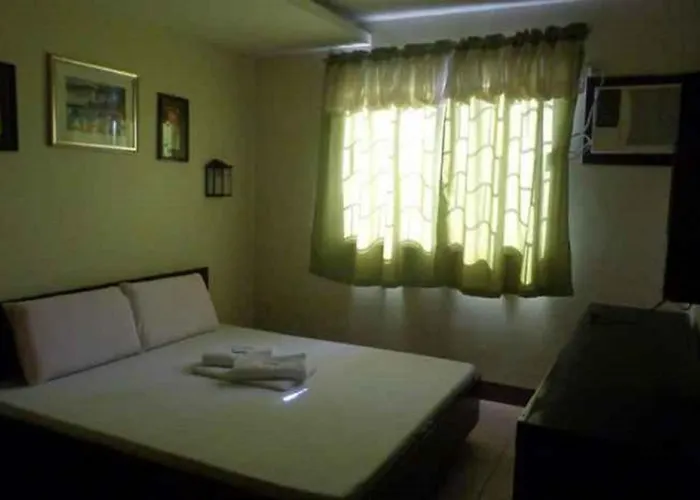 Hotel Oyo 663 Paradise Apartelle Novaliches